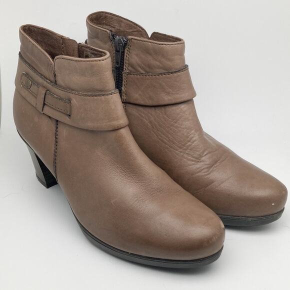 Eric Michael Women's Mocha Brown Zip Up Leather Ankle Boot Bootie Size 39 - Picture 1 of 14